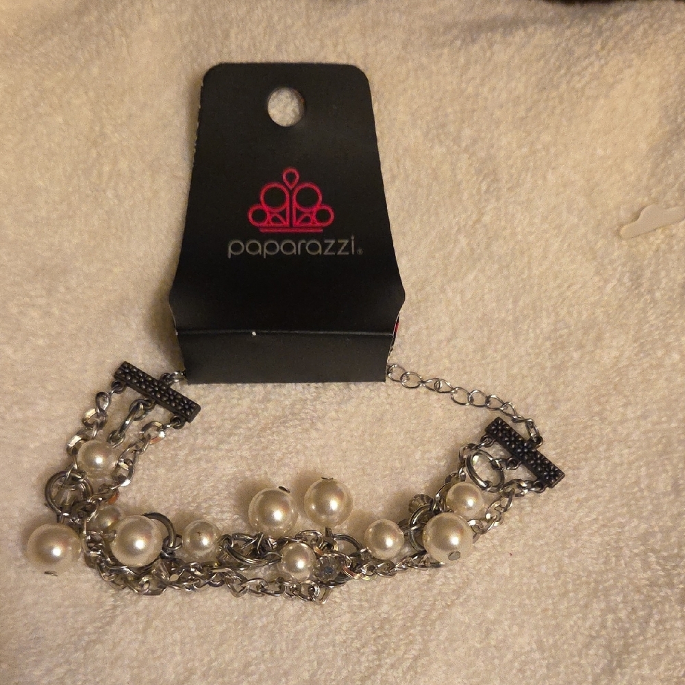 Paparazzi Silver and White Pearl Bracelet